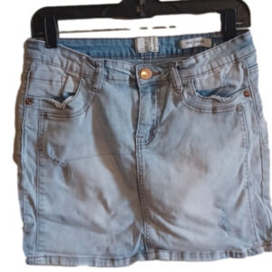 Cotton on light denim skirt,Mini stretch. size 10. Great for school!